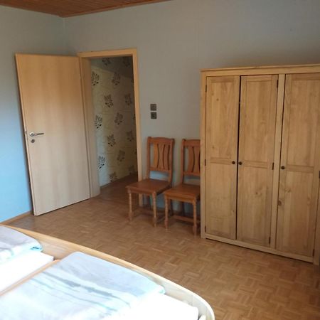 Apartment Zwei Schlafzimmer- Betten In Komforthoehe Baumholder Buitenkant foto
