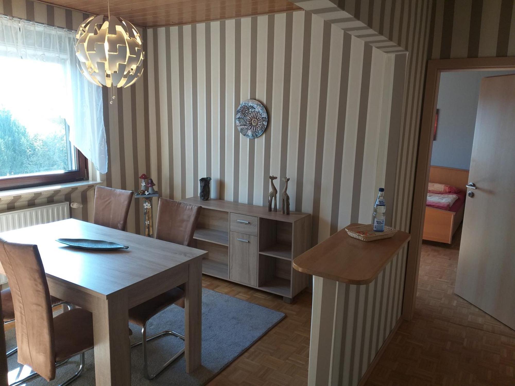 Apartment Zwei Schlafzimmer- Betten In Komforthoehe Baumholder Buitenkant foto
